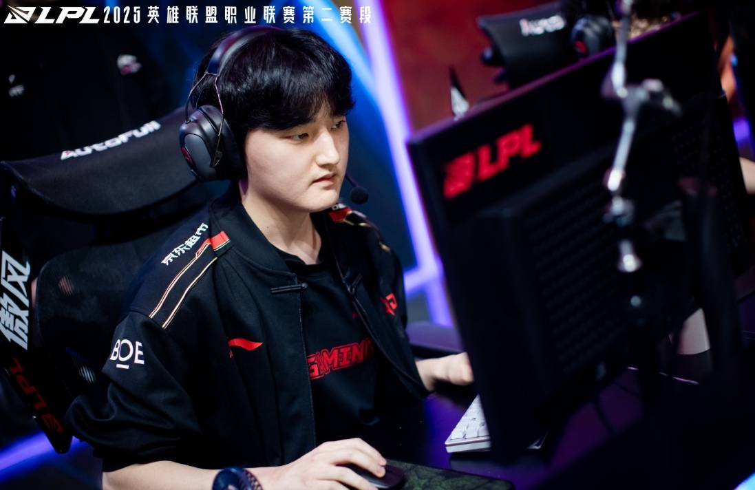 JDG强势SHR,Ming惊艳世界的简单介绍 JDG强势SHR,Ming惊艳世界的简单介绍