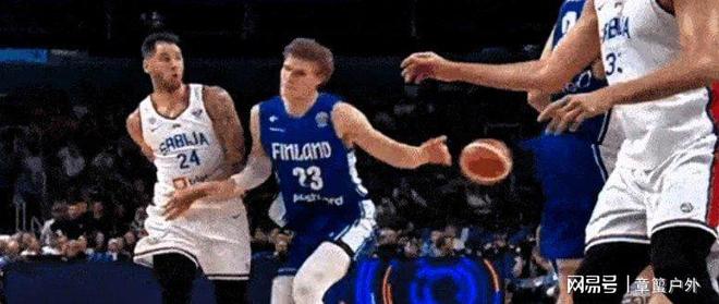 包含克罗地亚战胜芬兰，艰难晋级强的词条