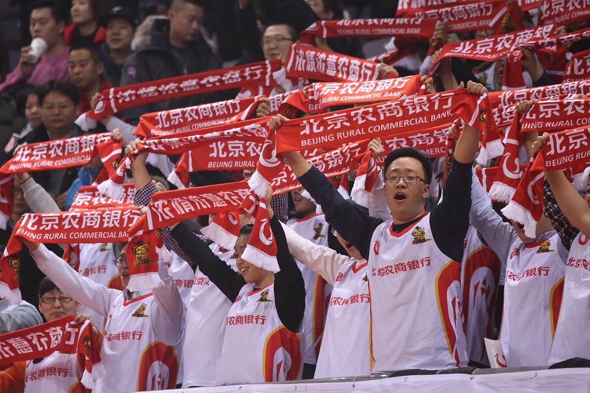 新一场足球对决即将开战,球迷期待的简单介绍 新一场足球对决即将开战,球迷期待的简单介绍