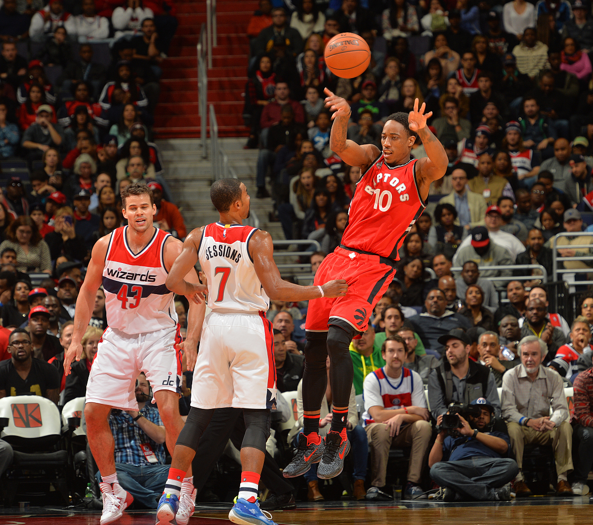 包含战略调整再起波澜，主教练心有所想将引领球队走向巅峰的词条