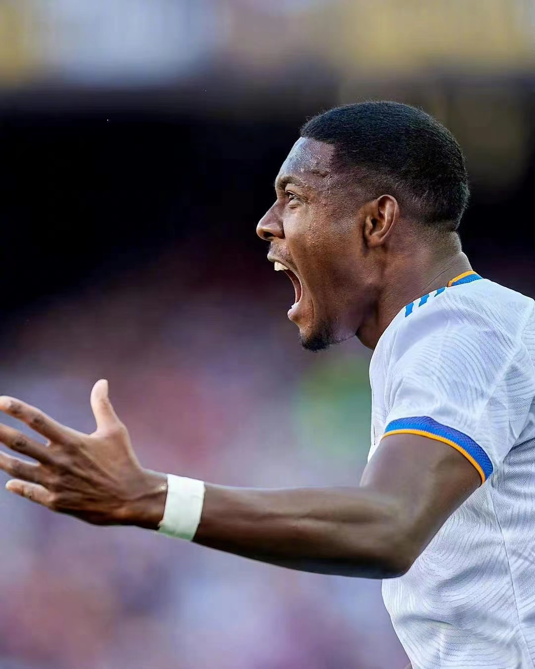 阿拉维斯不幸失利命运多舛难挽回颓势的简单介绍