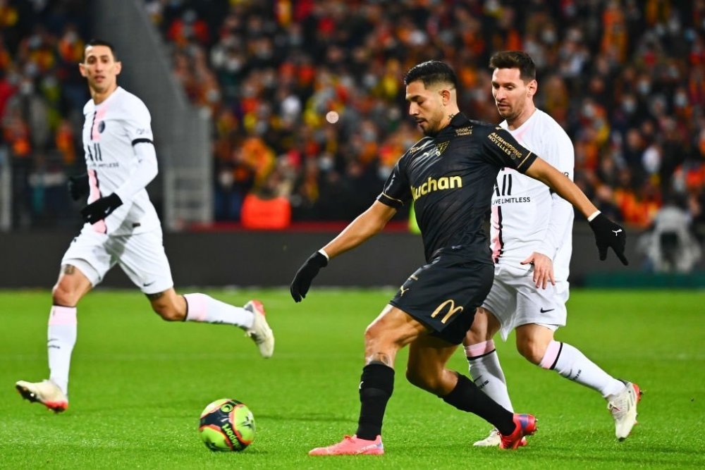 朗斯队成功战胜对手，提升士气的简单介绍