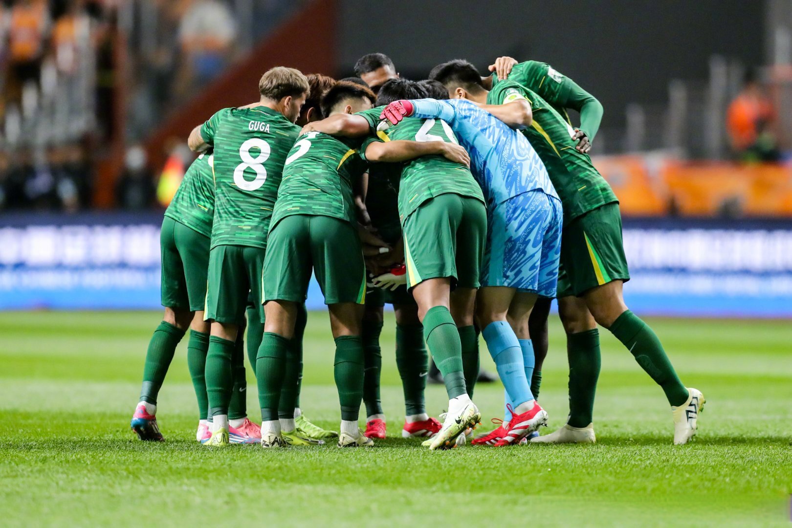 关于中国队员全力以赴，助球队跻身胜者组的信息