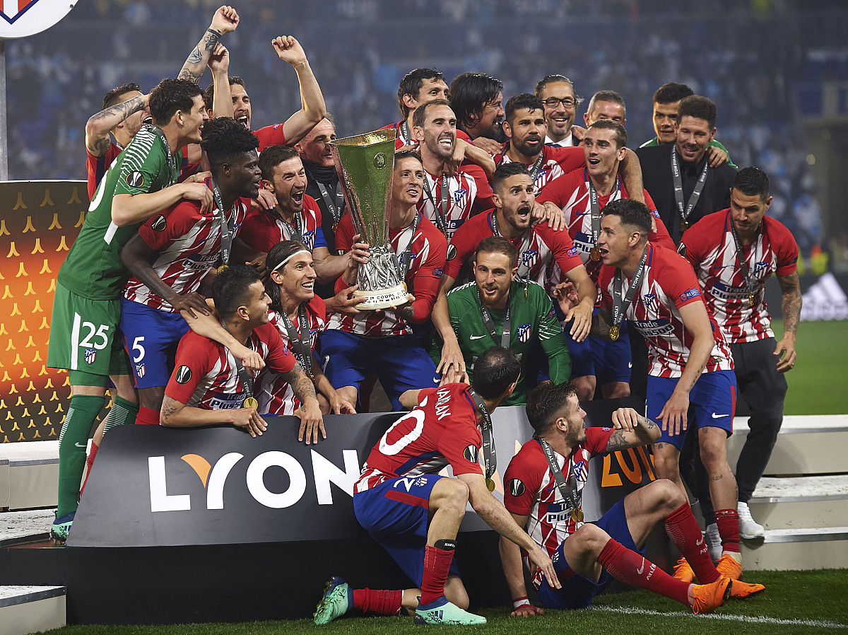 九游娱乐app下载-欧洲赛事赛程密集，球员们布阵力争胜利的简单介绍