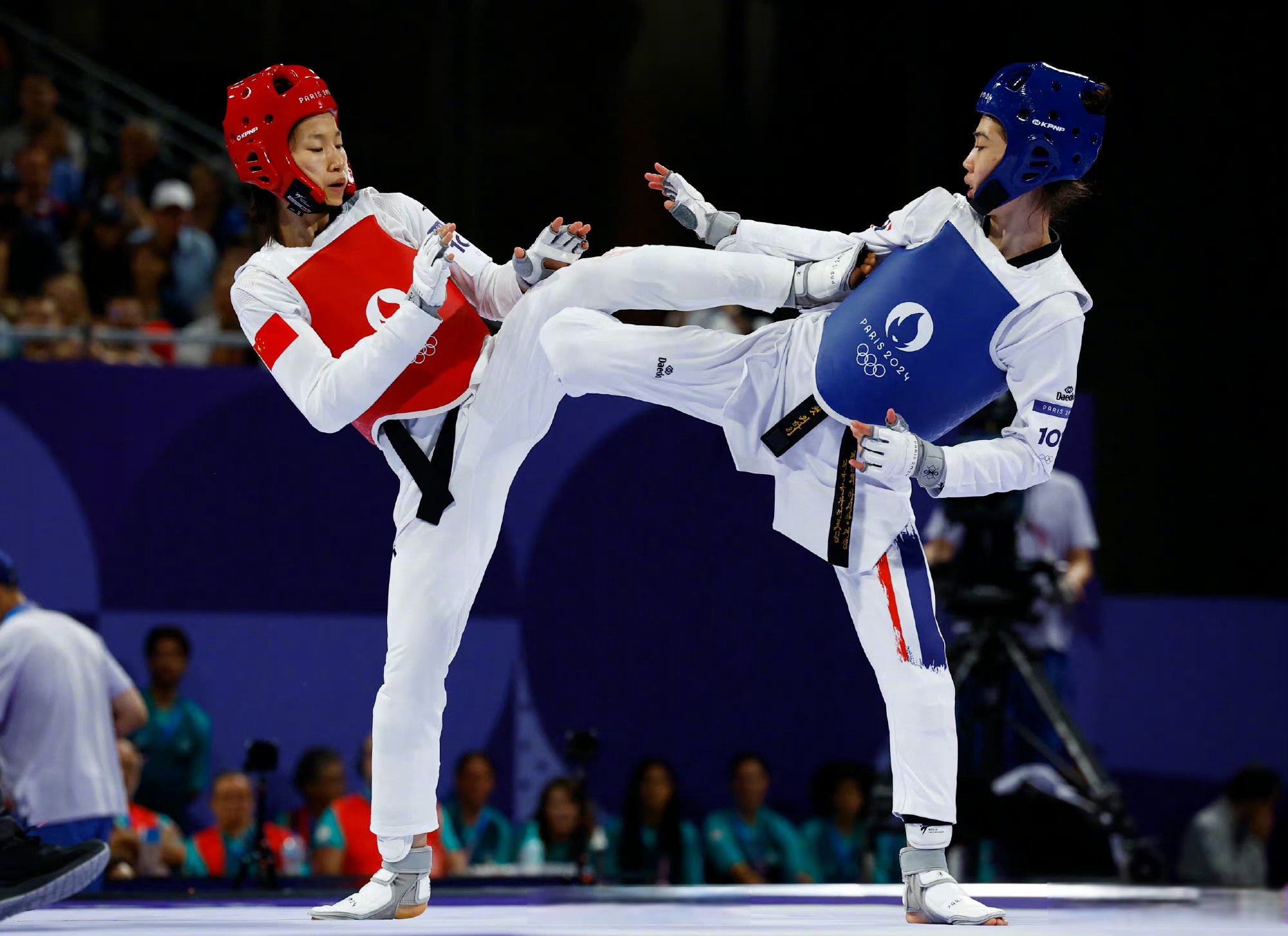 九游娱乐官方-中国跆拳道选手惊艳表现，成功晋级半决赛的简单介绍