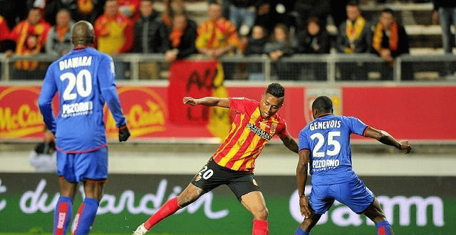 亚眠客场惨败,主教练寻找解决办法的简单介绍 亚眠客场惨败,主教练寻找解决办法的简单介绍