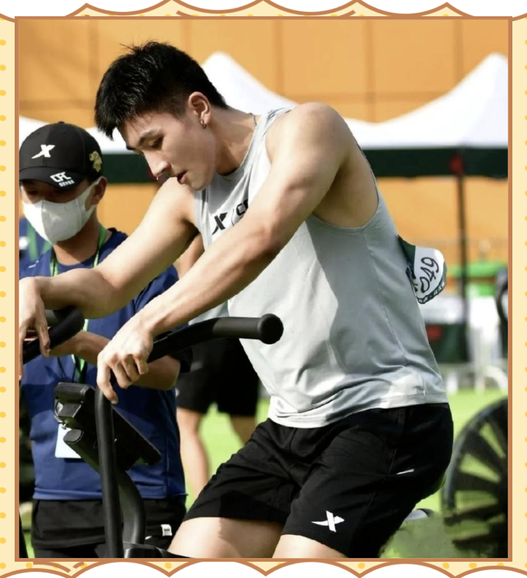 九游娱乐-篮球界新星崛起,自信王者风采迷人的简单介绍