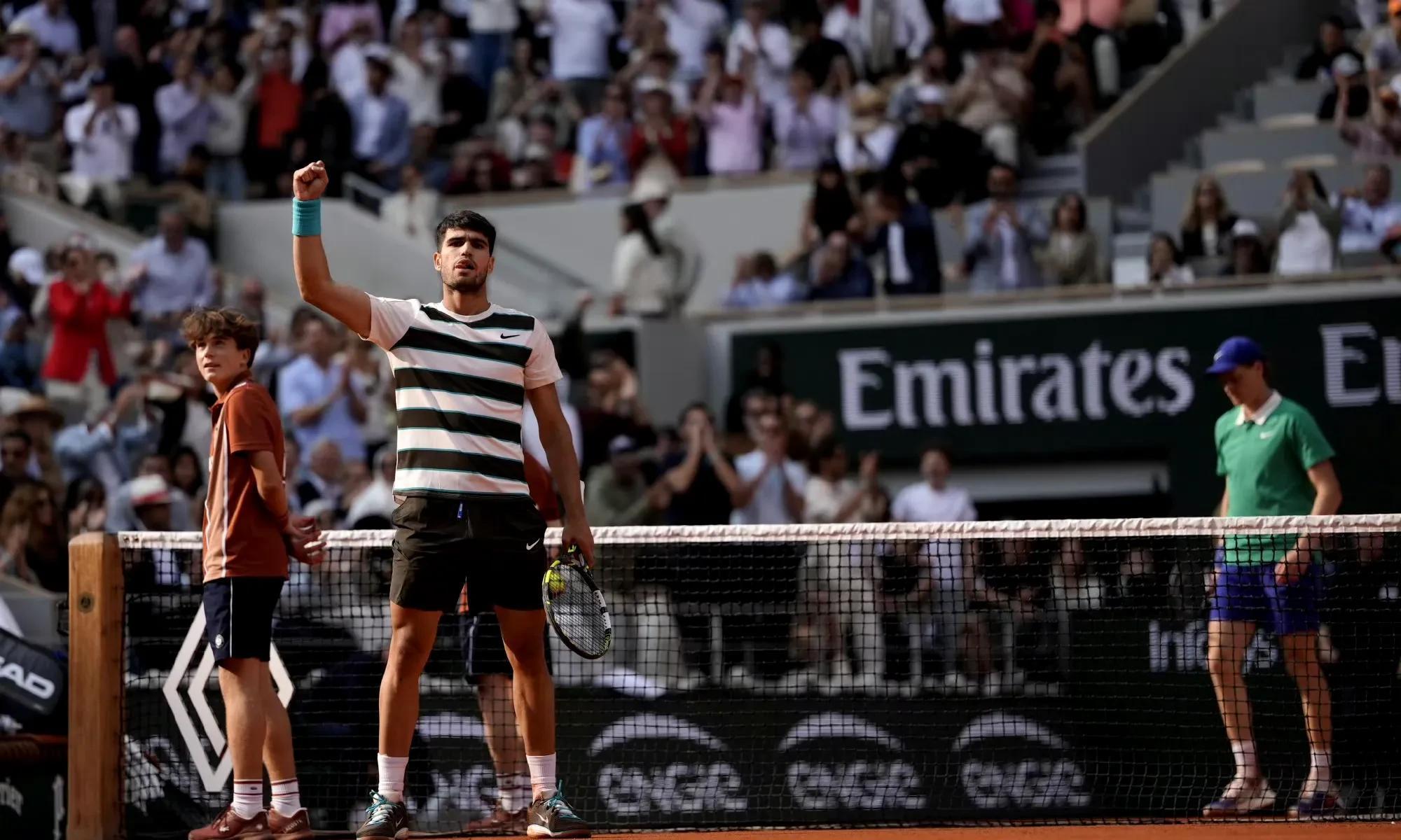 九游app下载-法网绝杀年终总决赛，辛纳惊艳四座的简单介绍